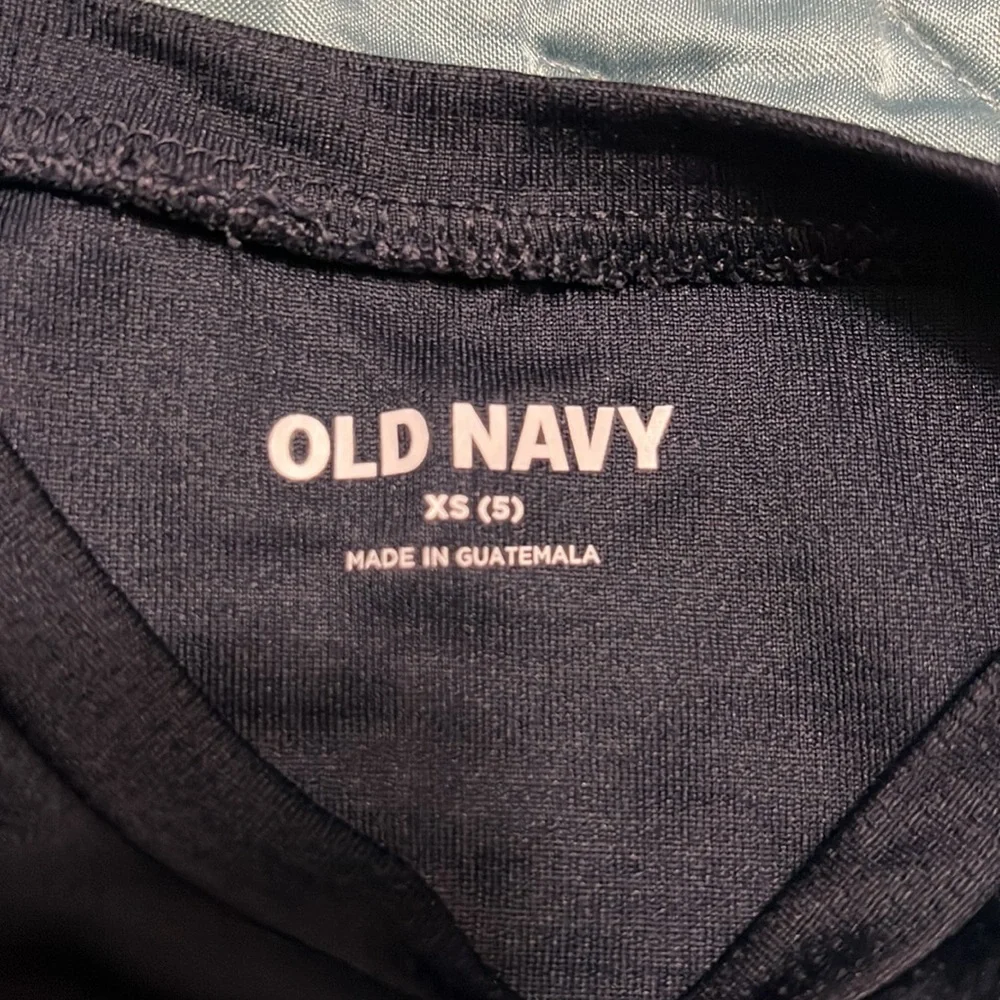 Old Navy Rashguard Rash Guard - Picture 2 of 2